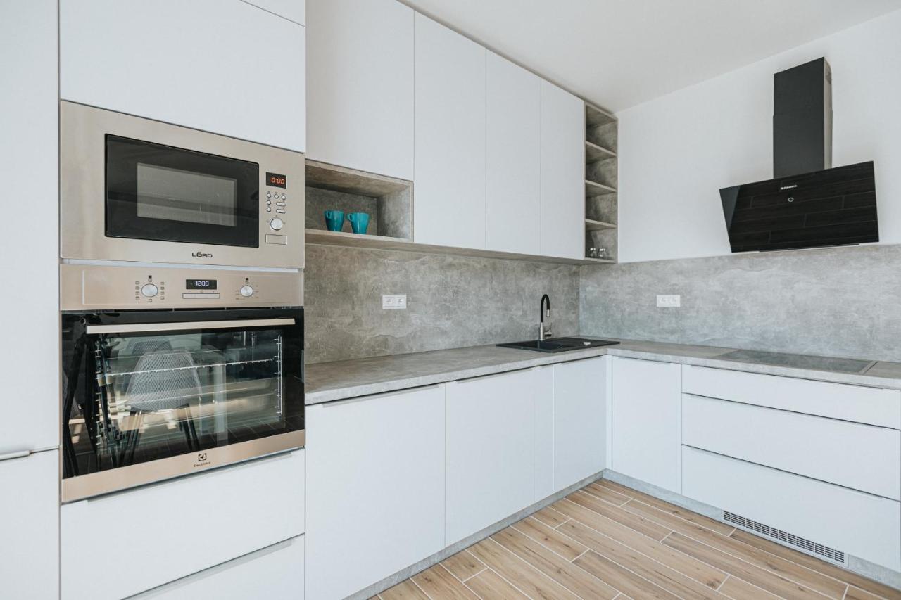 Apartmany U Skraba Besenova Bagian luar foto
