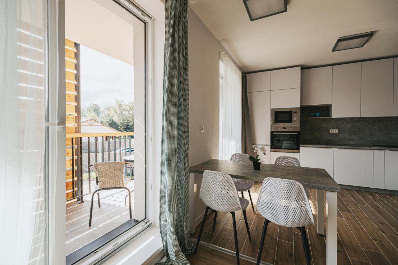 Apartmany U Skraba Besenova Bagian luar foto